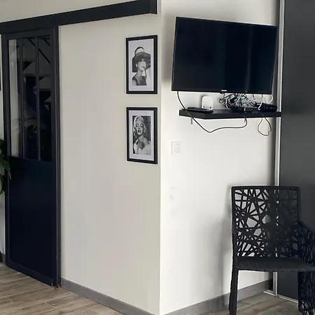 Grand Independant Avec Jardin *